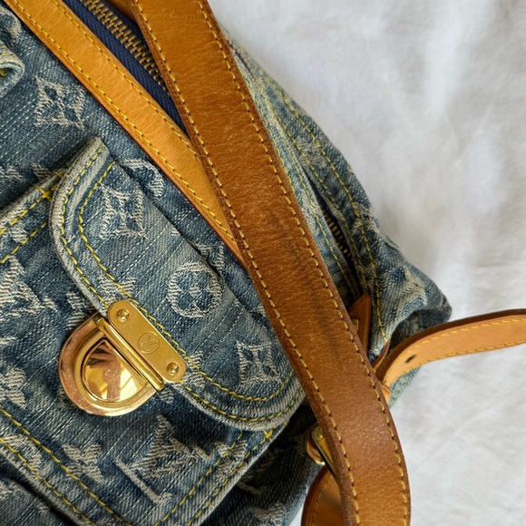 Louis Vuitton Vintage Denim Baggy PM - Picture 8 of 11